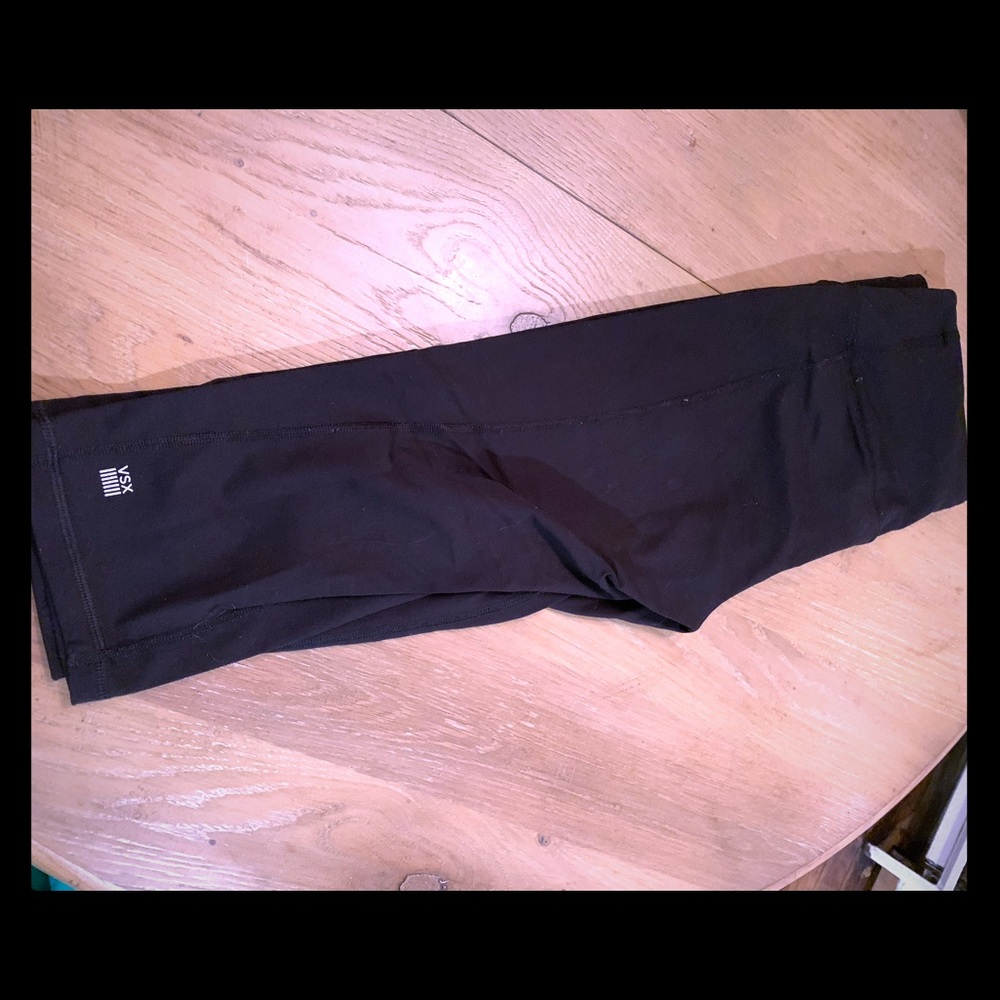 Victoria’s Secret sport Capri crop legging